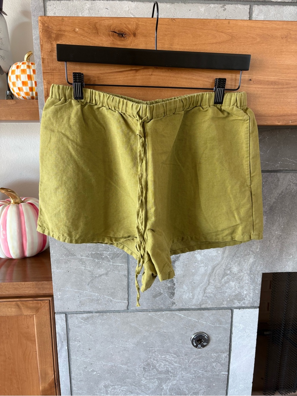 High-Waist Olive Drawstring Linen-Blend Women’s Shorts